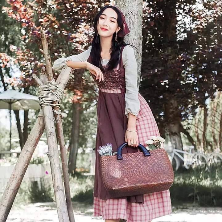 Set Váy Cô Gái Hà Lan Kèm Tuban