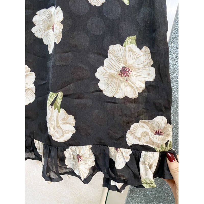 Đầm voa hoa đen babydoll Vnxk