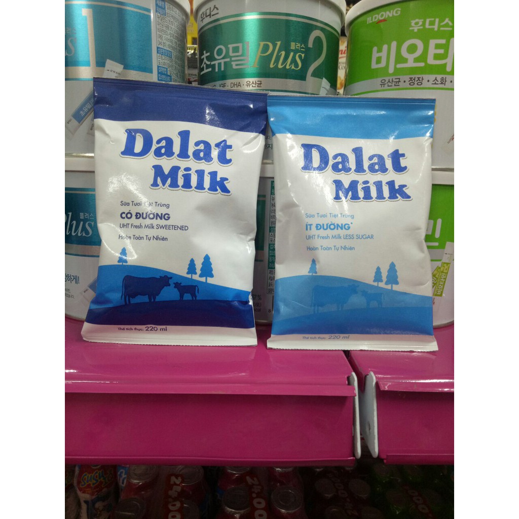 Combo 10 túi sữa Có đường/Không đường/Ít đường Dalat Milk 220ml/túi (Sản phẩm của Tập đoàn TH)