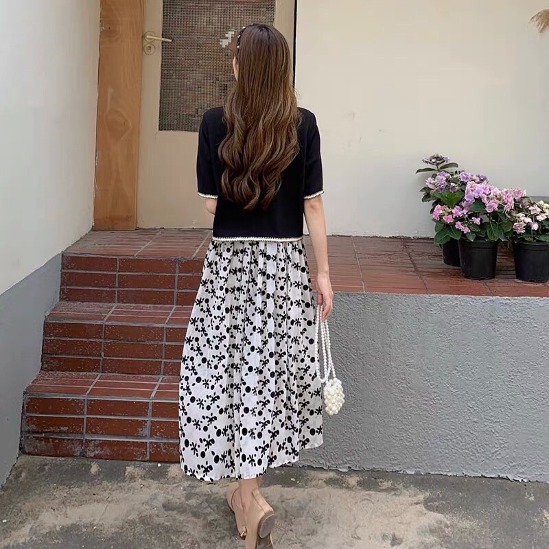 Set áo viền túi hộp đen kèm chân váy hoa nhí dáng dài vintage ( ảnh thật ) | BigBuy360 - bigbuy360.vn