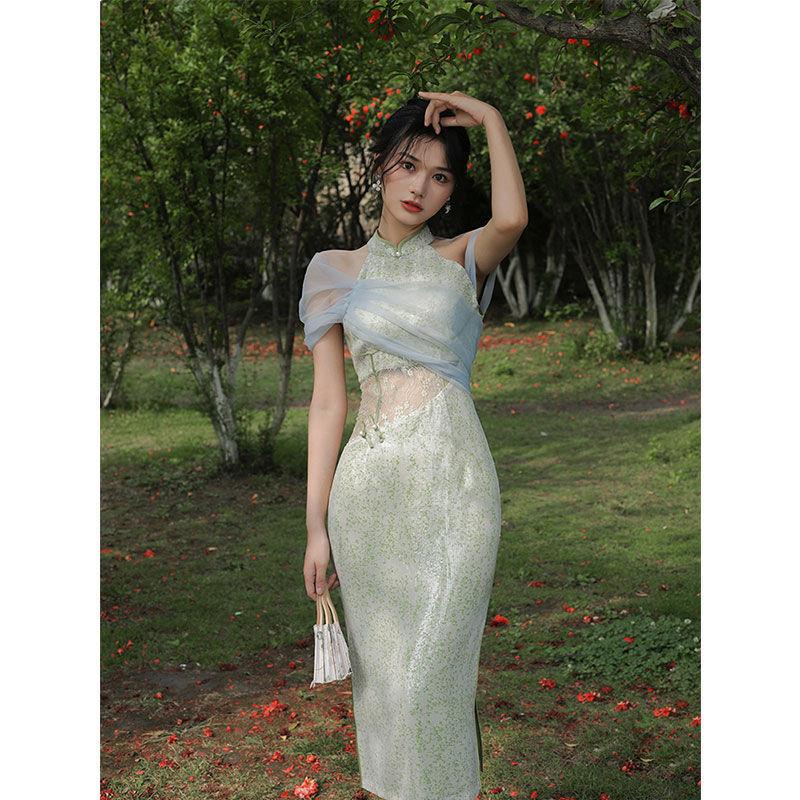 Đầm Sườn Xám Cách Tân Che Phủ Khói Xanh Lá Nhạt Phong Cách Trung Hoa Mới
