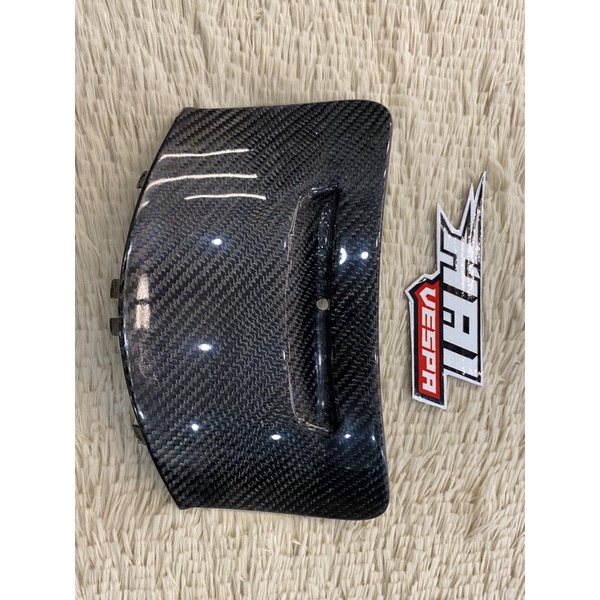 Nắp đầu bò Carbon Vespa Sprint