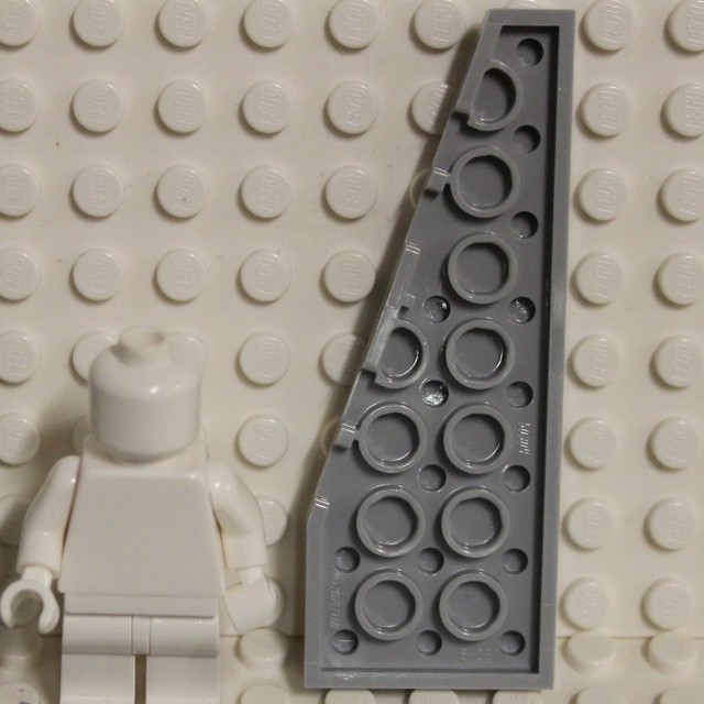 LEGO Miếng Gạch 3x8 Xám Nhạt Trái Hoặc Phải ID 50305, 50304