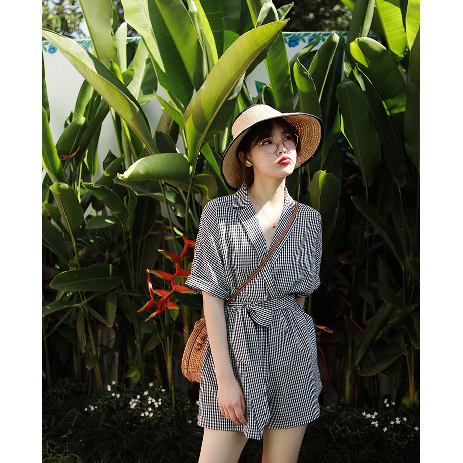 Jumpsuit Ngắn Kẻ Sọc Caro Trẻ Trung Thời Trang Cho Nữ