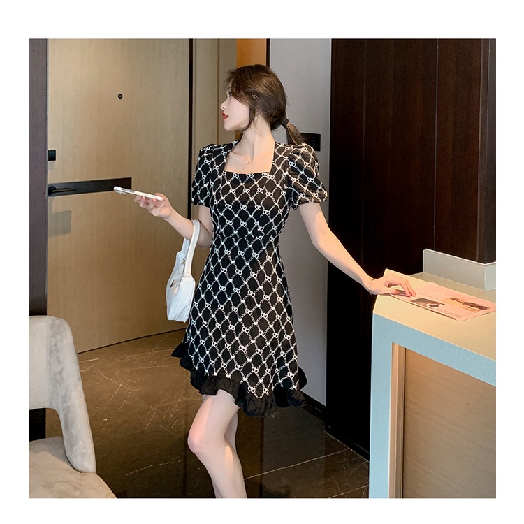 Đầm Cổ Vuông Dáng Ôm In Họa Tiết Xinh Xắn Thời Trang Mùa Hè Cho Nữ