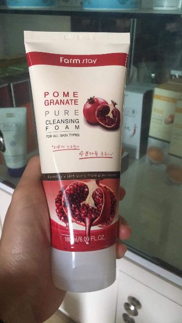 Sữa rửa mặt tẩy trang Farmstay 180ml - dưỡng trắng, làm sạch mụn,se khít lỗ chân lông - HKBEAUTY.VN