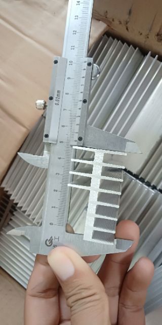 NHÔM TẢN NHIỆT CLASS D 2 VẾ 10*5*3 CM