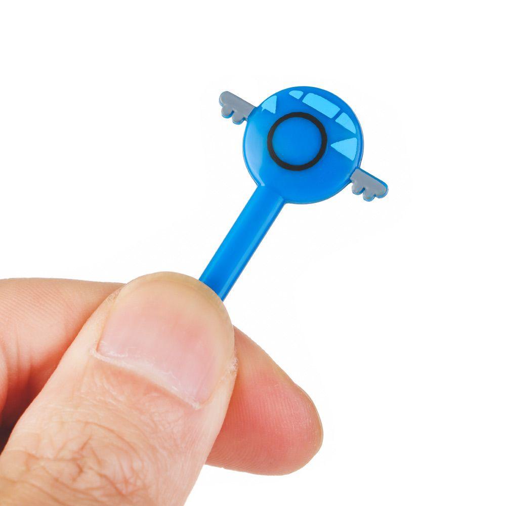 Nĩa Ăn Trái Cây Hình Dáng Dễ Thương Cho Bé