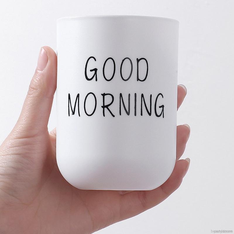Cốc đựng bàn chải đánh răng chống trượt đa năng