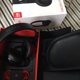 beats solo 3 wireless chính hãng