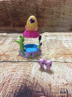 Cây hoa sen trứng Hatchimal