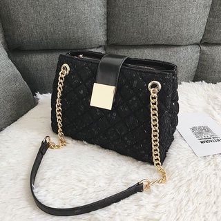 (FREE SHIPPING)  Shouder bag tote bag 2022 Túi Đeo Vai Phối Ren Có Quai Xích Thời Trang Mới Dành Cho Nữ 
