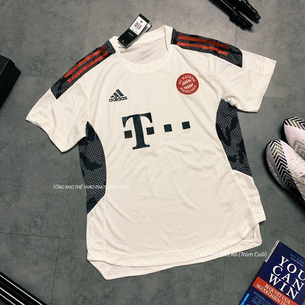 Bộ Quần áo đá banh Training Bayern munich 2022/Áo Training Bayern Muchen 2022