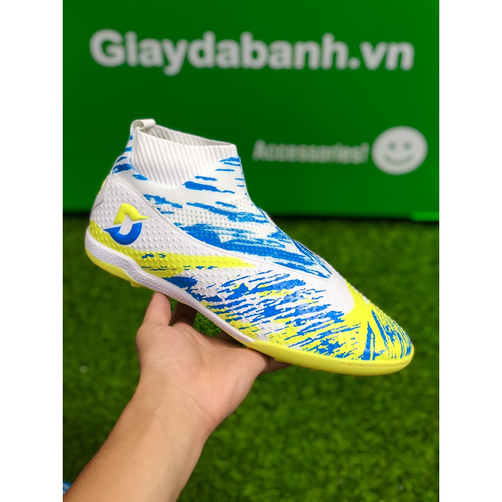 Giày Đá Bóng GDC (Giày Dũng Chíp 88 ) Trắng Xanh