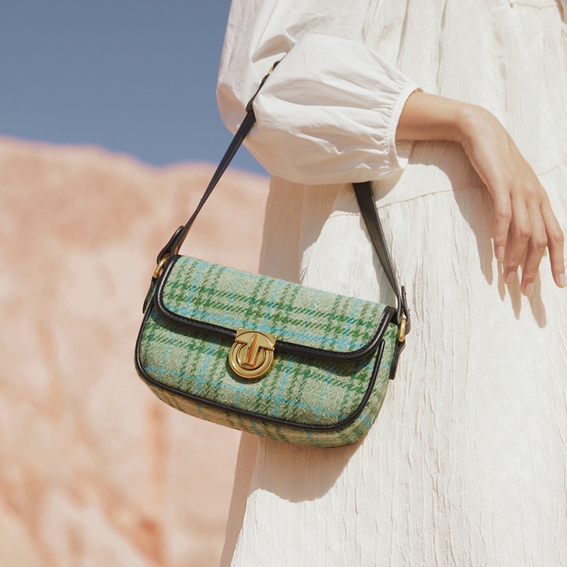 Túi đeo vai họa tiết sọc caro màu xanh lá thời trang Pháp 2021