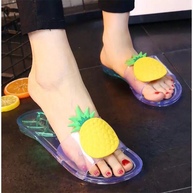 Dép nhựa dẽo