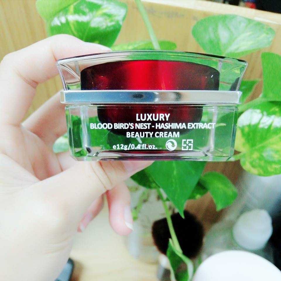 Kem dưỡng trắng da tinh chất huyết yến và tuyết giáp Miss Fairy 15g