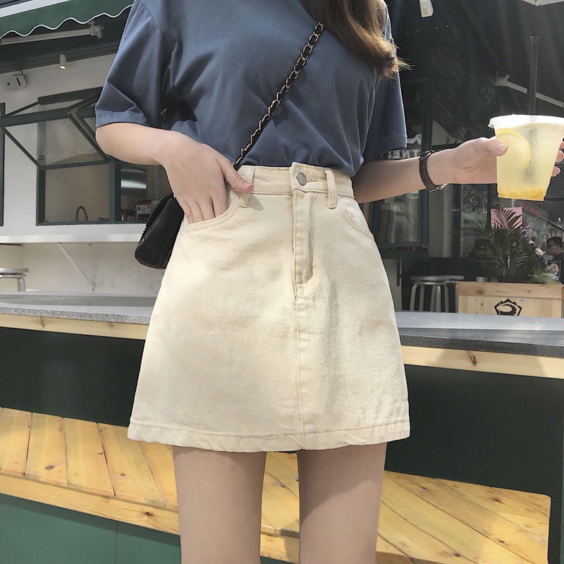 Chân váy jean chữ A lưng cao phong cách Hàn Quốc