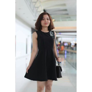 Đầm dạo phố thiết kế