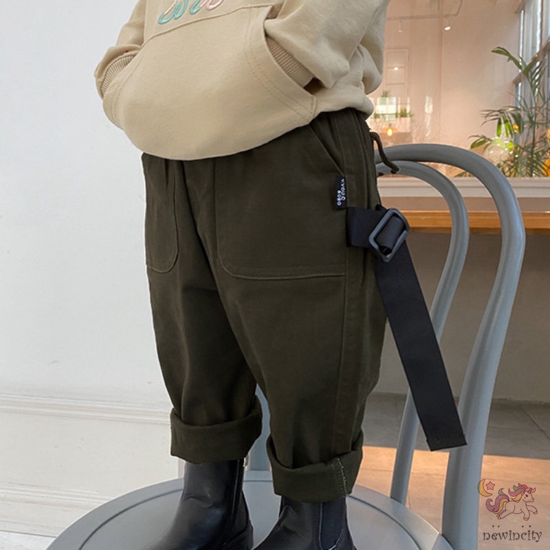 Quần dài phối túi chất liệu mềm mại phong cách thời trang hàn quốc cho bé trai