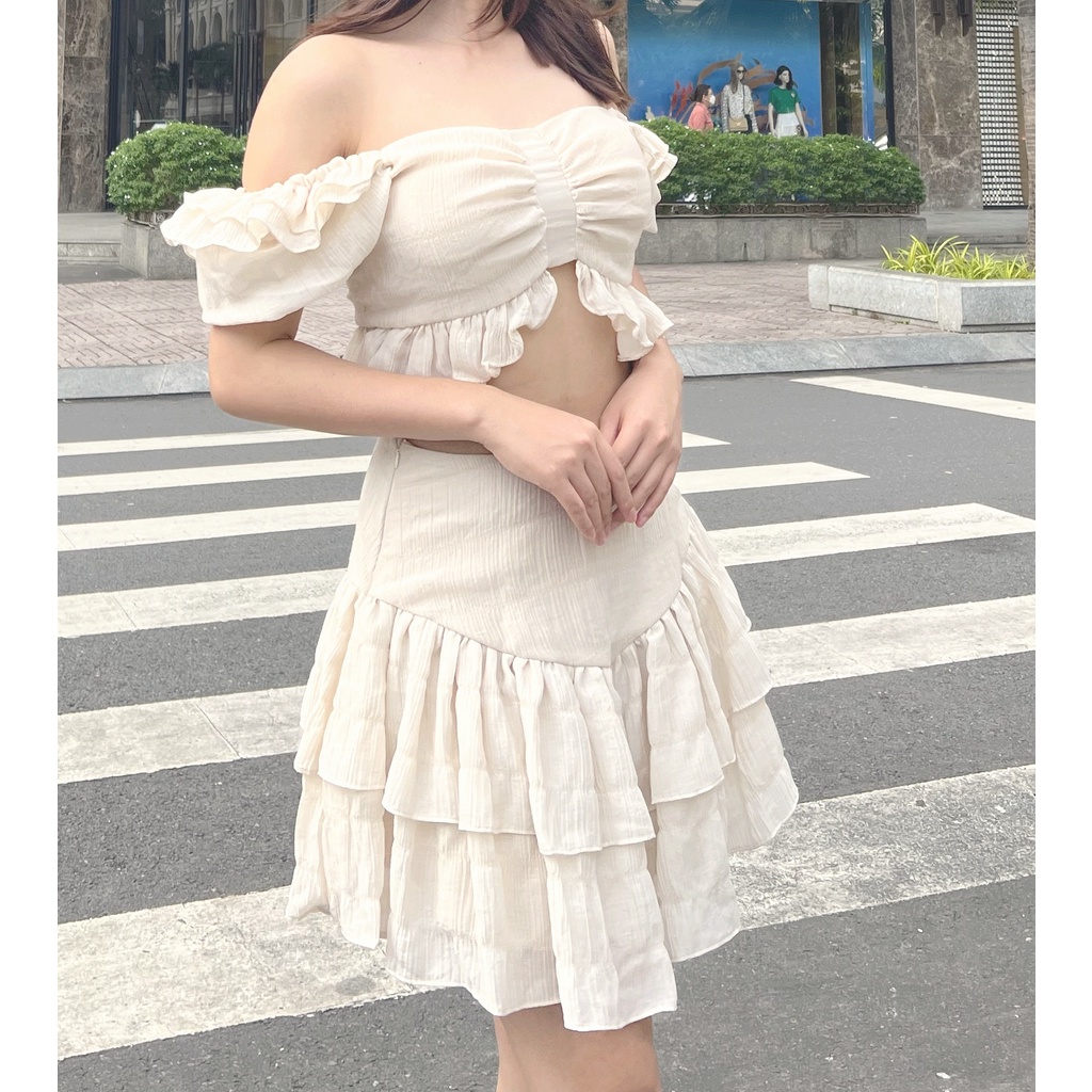 Mallorie Set màu kem - Set áo croptop bèo chân váy xòe 2 tầng