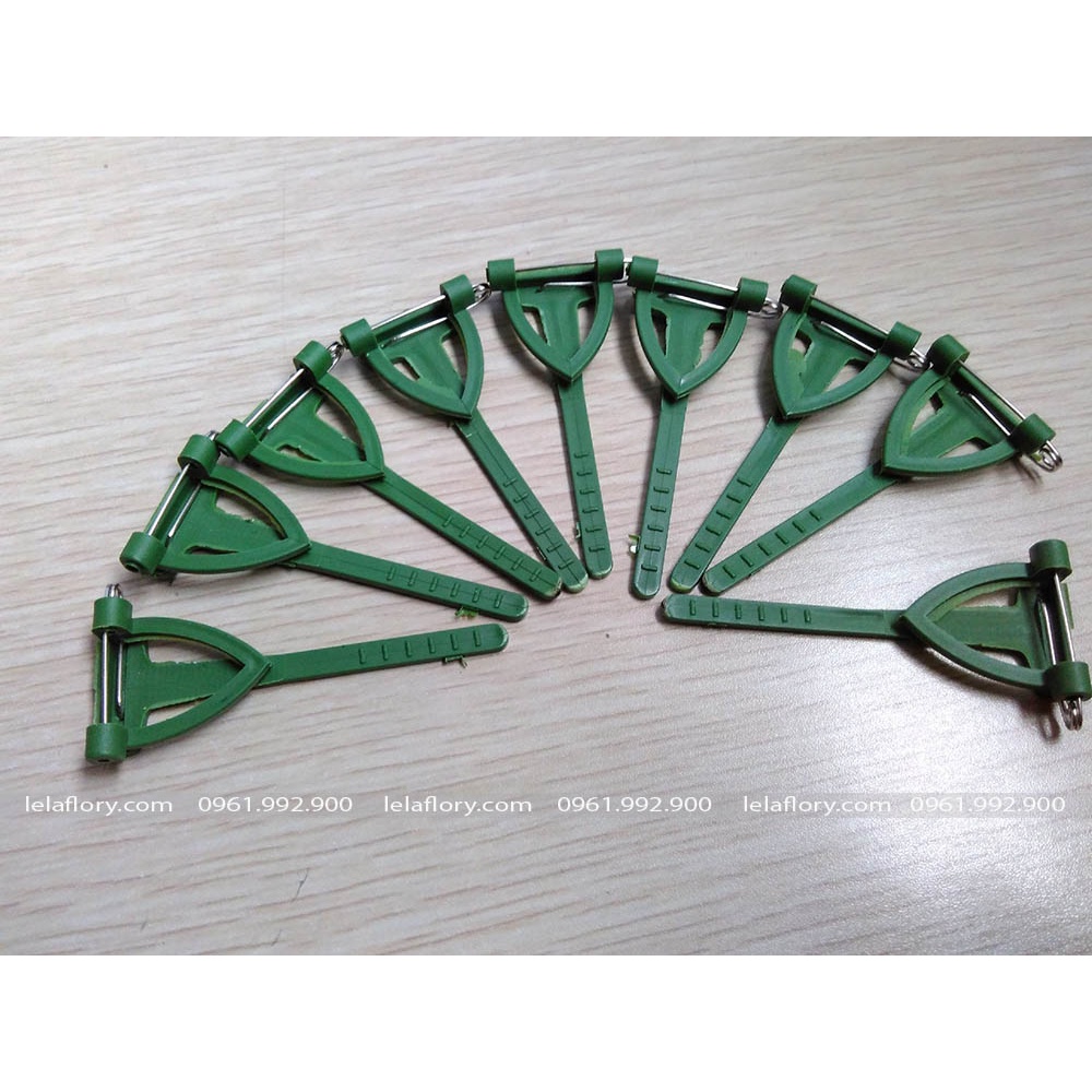 KẸP LÀM HOA CÀI ÁO NHỰA THẲNG  - PKK0030