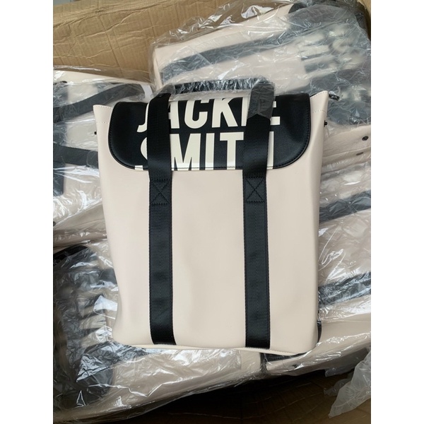 TNS-Balo form vuông siêu  vừa laptop Jackie Thelma backpack--trắng đen phối trendy