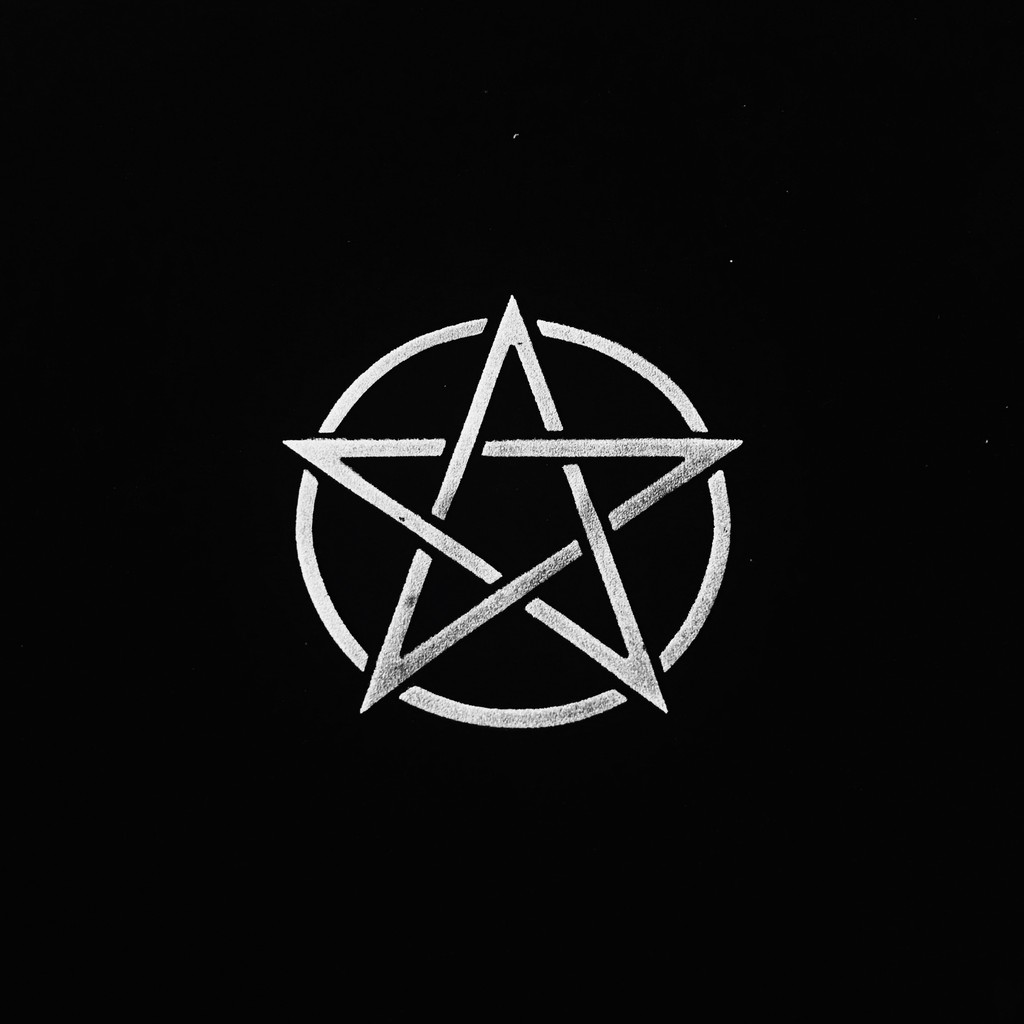 Khăn Trải Bài Tarot Black Pentacle (Guu Tarot Shop)