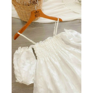 Đầm trễ vai hoa ren nổi