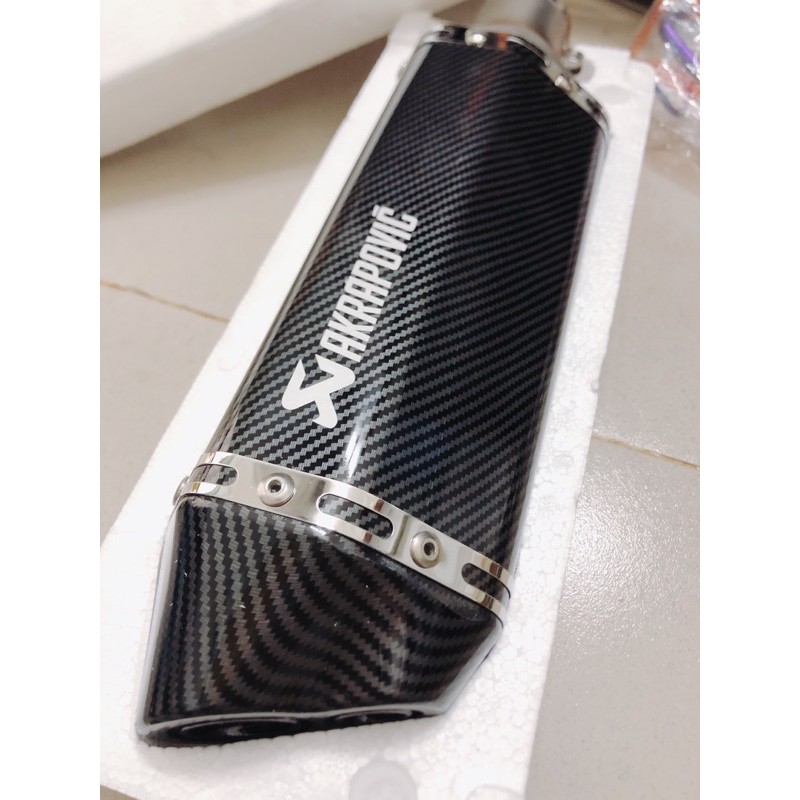 PÔ AKRAPOVIC CACBON CAO CẤP LOẠI 1 GẮN MỌI LOẠI XE