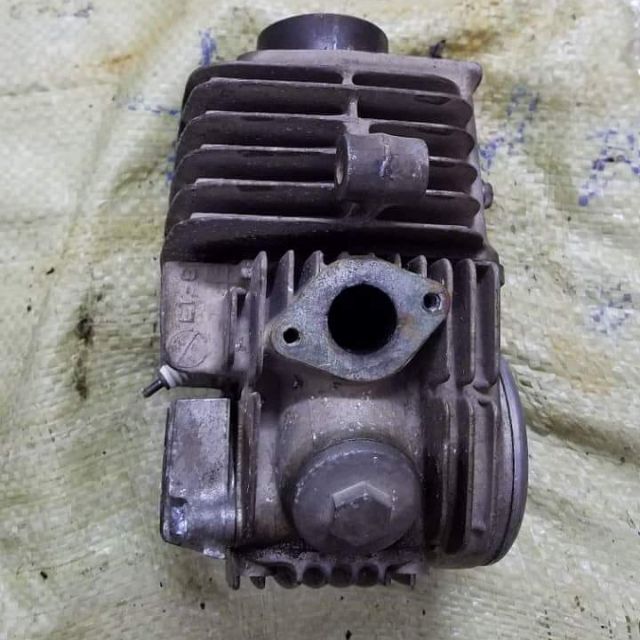 Bộ đầu lòng rin fu1 hay w110 rin rã xe.có lên cos,còn êm,hơi xuống ,đầy đủ