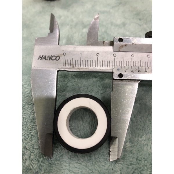 Phớt bơm nước trục E 5/8