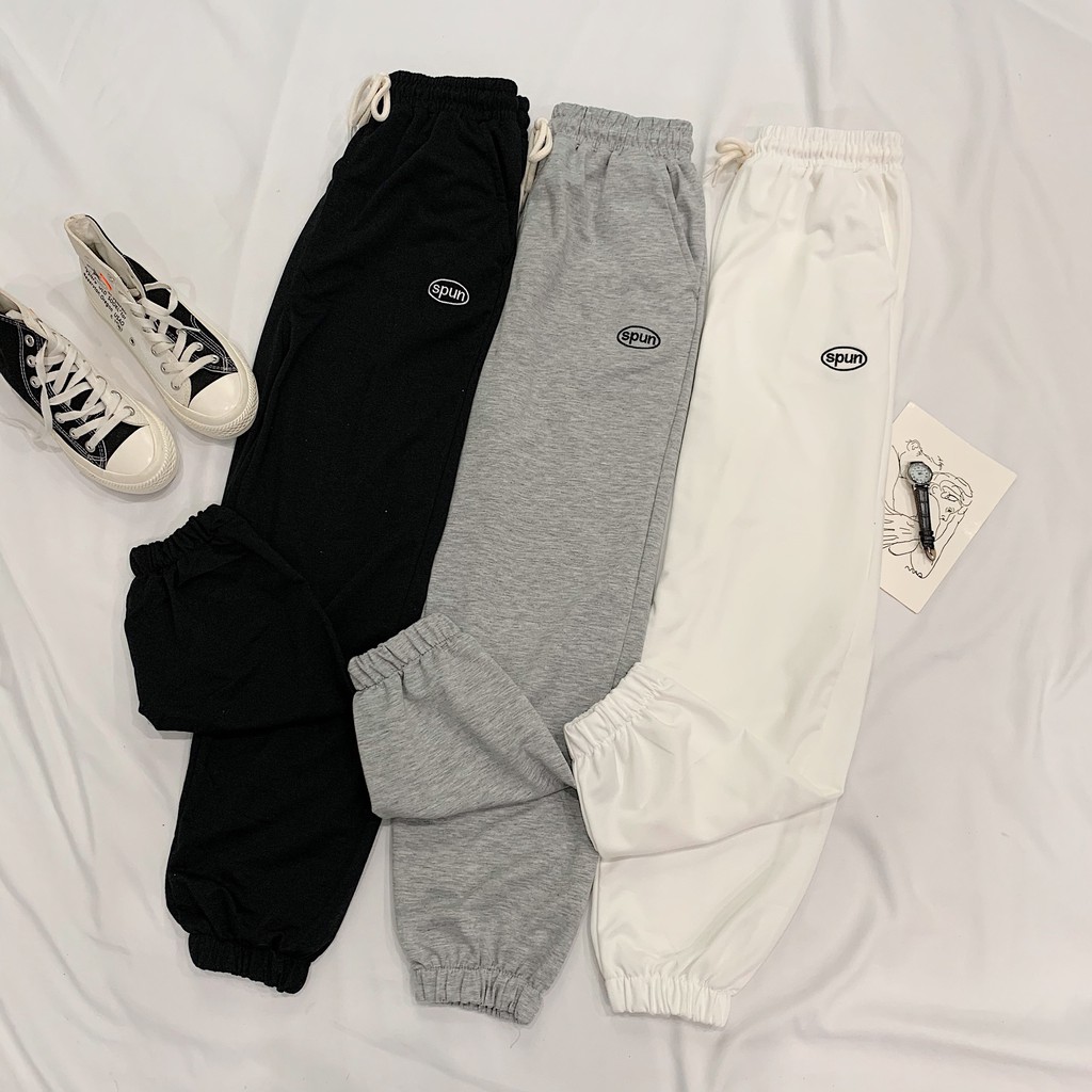 Quần Bom nam nữ Quần Jogger Thêu Logo SPUN Unisex BIGOMALL