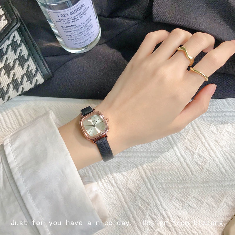 Đồng Hồ Đeo Tay Winner Mặt Vuông Nhỏ Chống Thấm Nước Phong Cách Retro Chất Lượng Cao Cho Nữ one