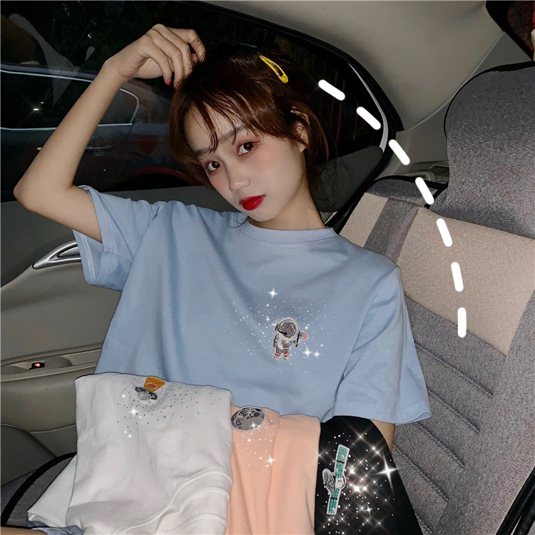 Áo thun dáng rộng bằng cotton in hình phi hành gia và ngôi sao cổ điển dễ thương cho nữ giới