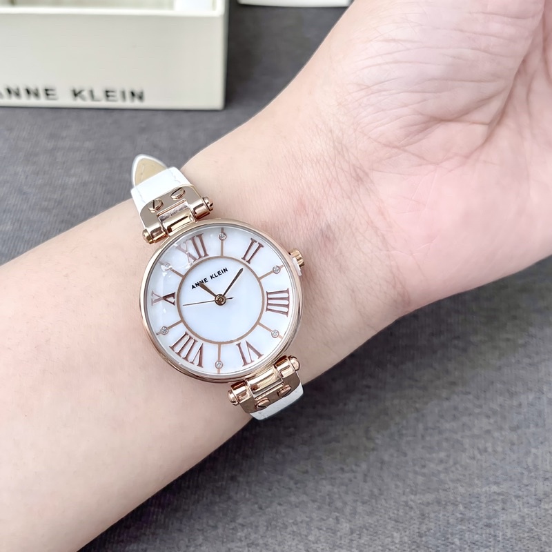 Đồng hồ nữ ANNE KLEIN model AK/2718RGWT dây da trắng tinh khôi sang trọng