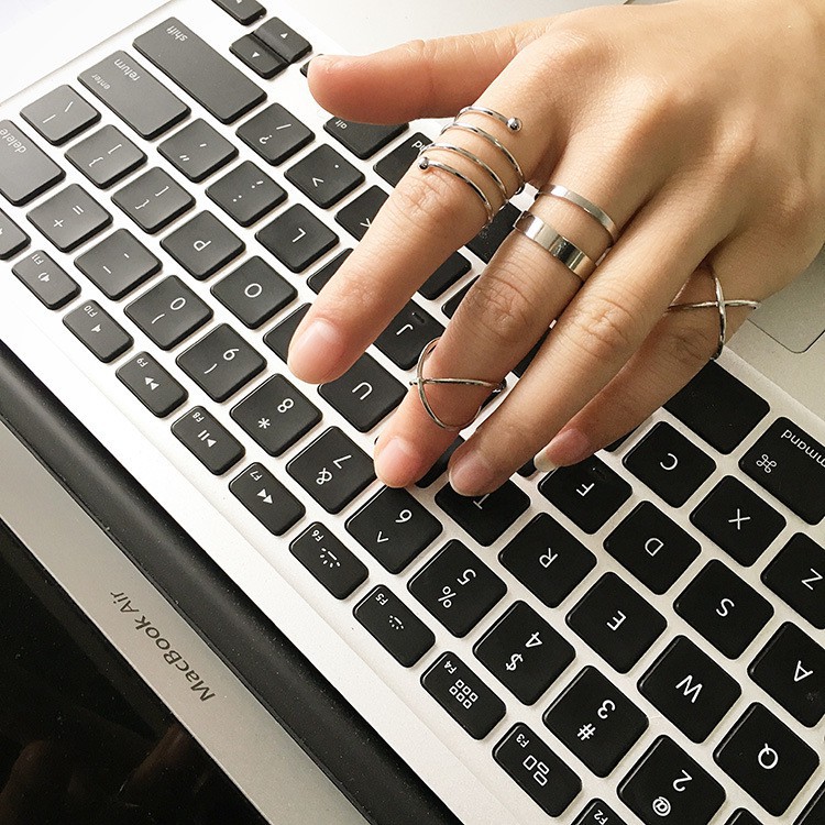 Bộ nhẫn vòng xoáy nhẫn đeo tay nam nữ phong cách Hàn Quốc thiết kế độc đáo dễ thương quà tặng xinh xắn
