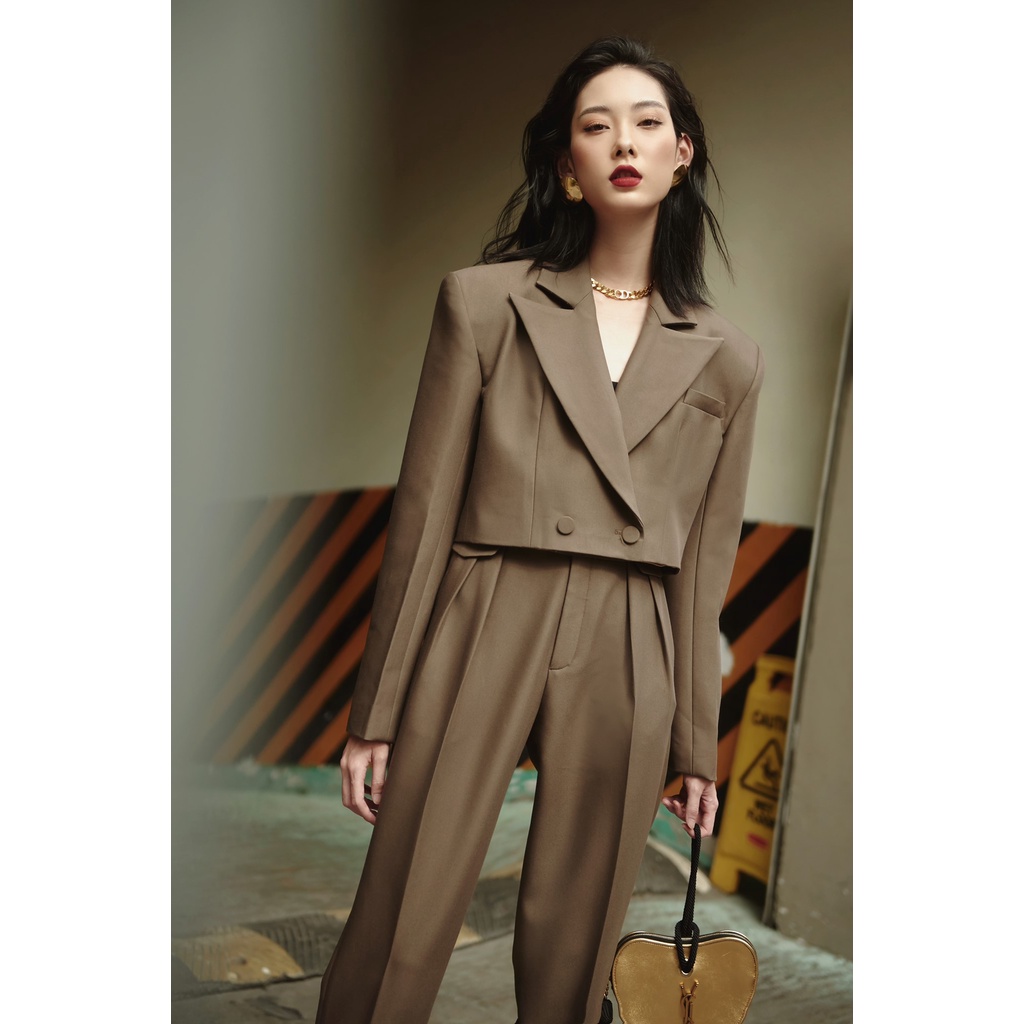 Set áo croptop blazer và quần baggy nâu HUONG BOUTIQUE HBVEST147