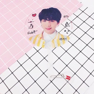 Quạt cán trong BTS World tour
