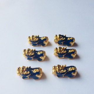 2 tù hưu đeo xâu tiền trên lưng, 2 tỳ hưu đổi màu