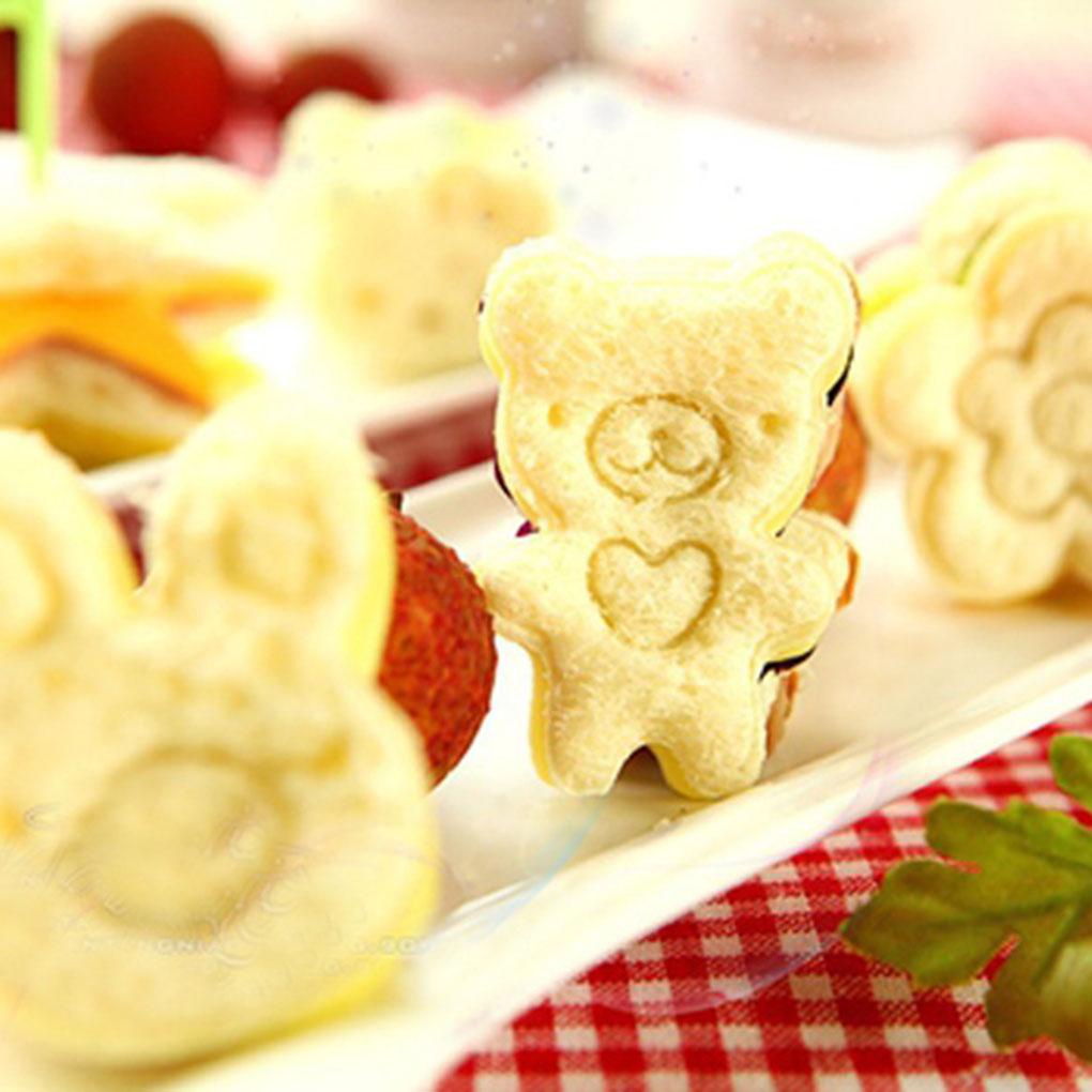 Set 3 Khuôn Làm Bánh Sandwich Tạo Họa Tiết Động Vật Đáng Yêu Tiện Dụng