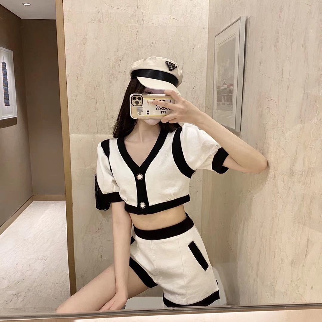 Spot summer New Elegant sexy V-neck short sleeve color matching navel top high waist shorts Chanel style socialite suit women's summer skirt