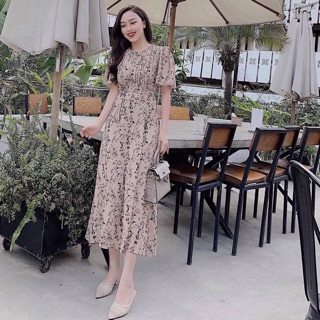 Sẵn váy hoa nhí