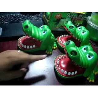 ĐỒ CHƠI HÀM RĂNG CÁ SẤU LOẠI TO AA10236