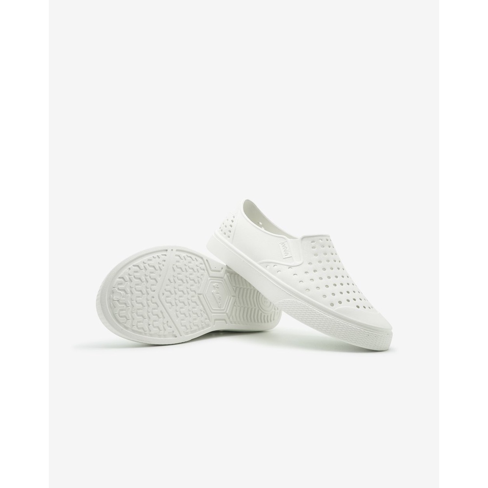 Giày sục Urban lỗ thoáng đi mưa, siêu nhẹ - D2201 Trắng