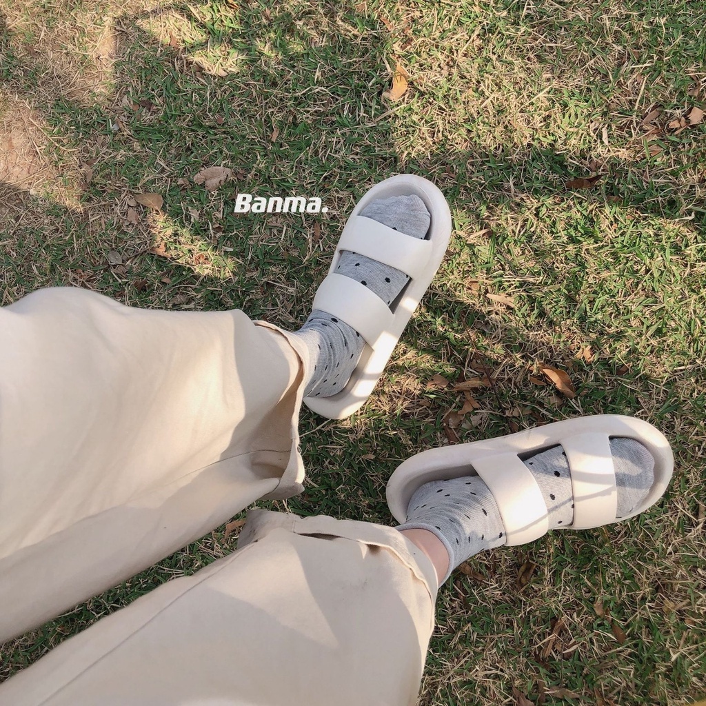 Tất nhún cao cổ họa tiết chấm bi