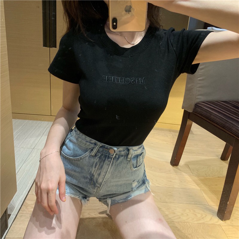 Áo thun nữ tay ngắn dáng ôm cổ tròn dễ thương APN005