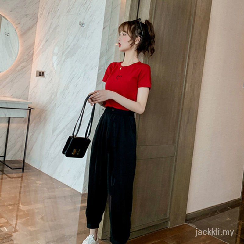 Bộ Đồ Thể Thao Áo Tay Ngắn + Quần Lửng Thời Trang Mùa Hè Cho Nữ | BigBuy360 - bigbuy360.vn