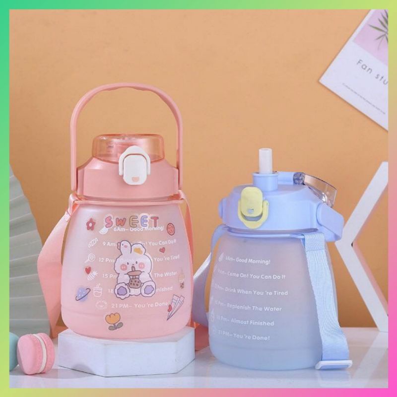Bình nước thể thao, bình nước học sinh, dung tích 1300ml, có dây đeo tiện lợi, ticker xinh xắn