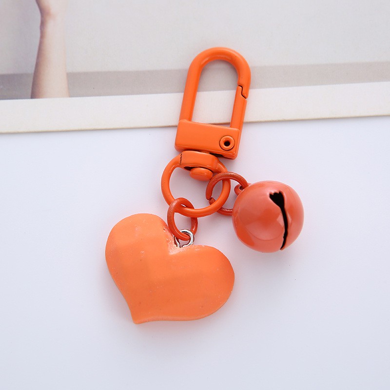 Móc khóa hình trái tim nhiều màu sắc sáng tạo